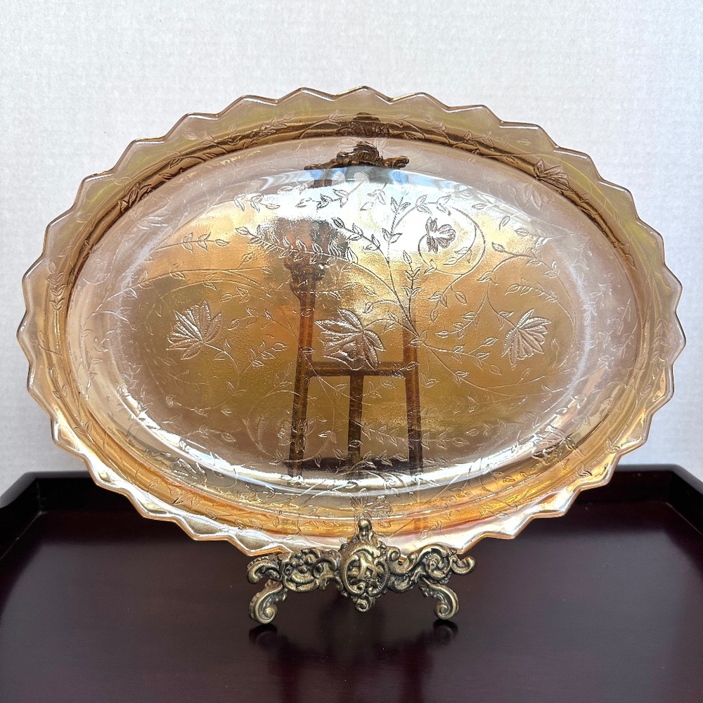 1950s Jeannette Glass Company Floragold oval plate or tray